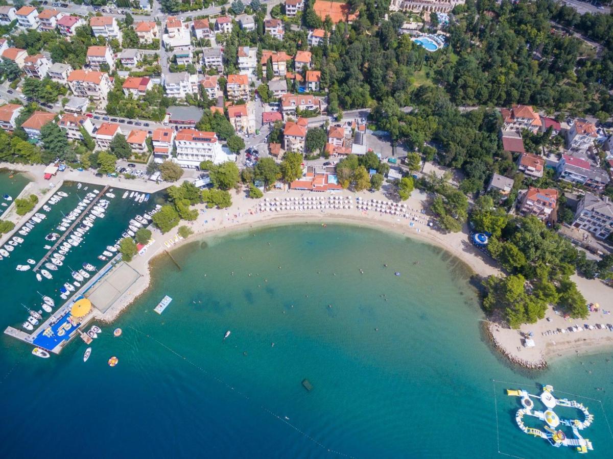 Apartment Robert Crikvenica Dış mekan fotoğraf
